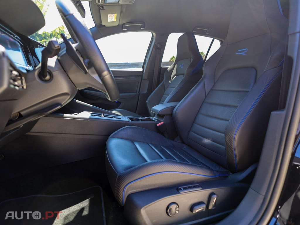 Volkswagen Golf 2.0 TSI R DSG