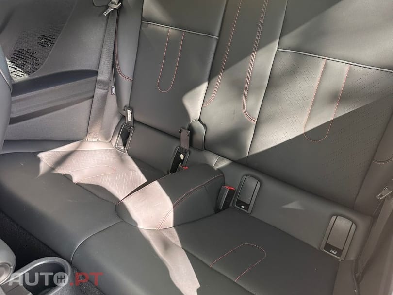 MINI Cooper John Cooper Works Auto Desportiva