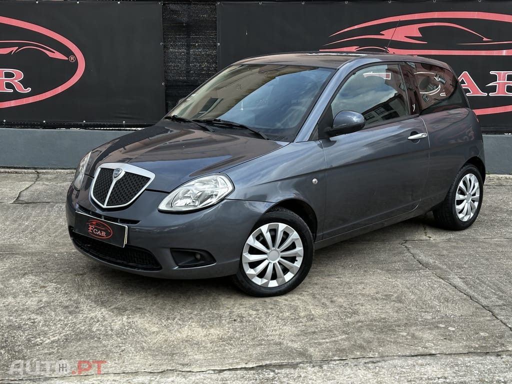 Lancia Ypsilon 1.2 Argento