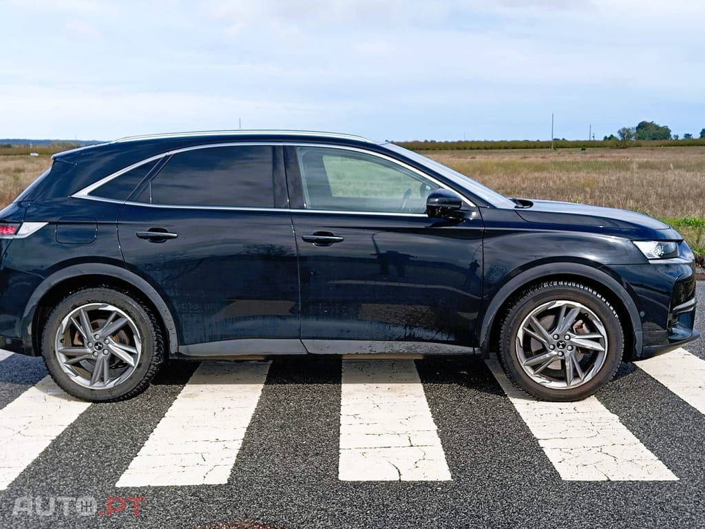 DS DS7 Crossback 300 cv 4x4  Eat8 E-Tense Hybrid RIVOLI 1 DONO