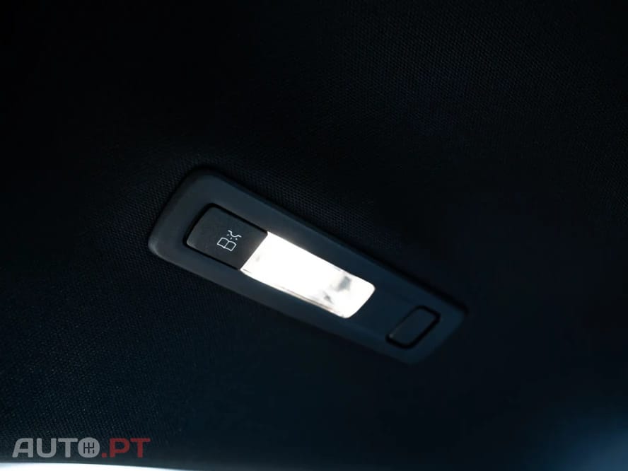 Mercedes-Benz A 250 e AMG Line