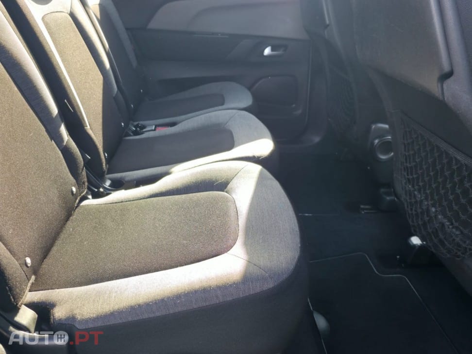 Citroën C4 Grand Picasso 1.6 BlueHDi Feel EAT6 J16 — fotografia 12