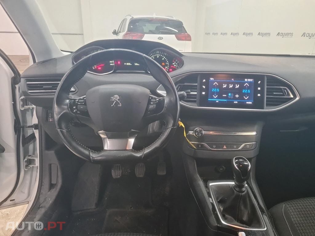 Peugeot 308 1.5 BlueHDi Business Line