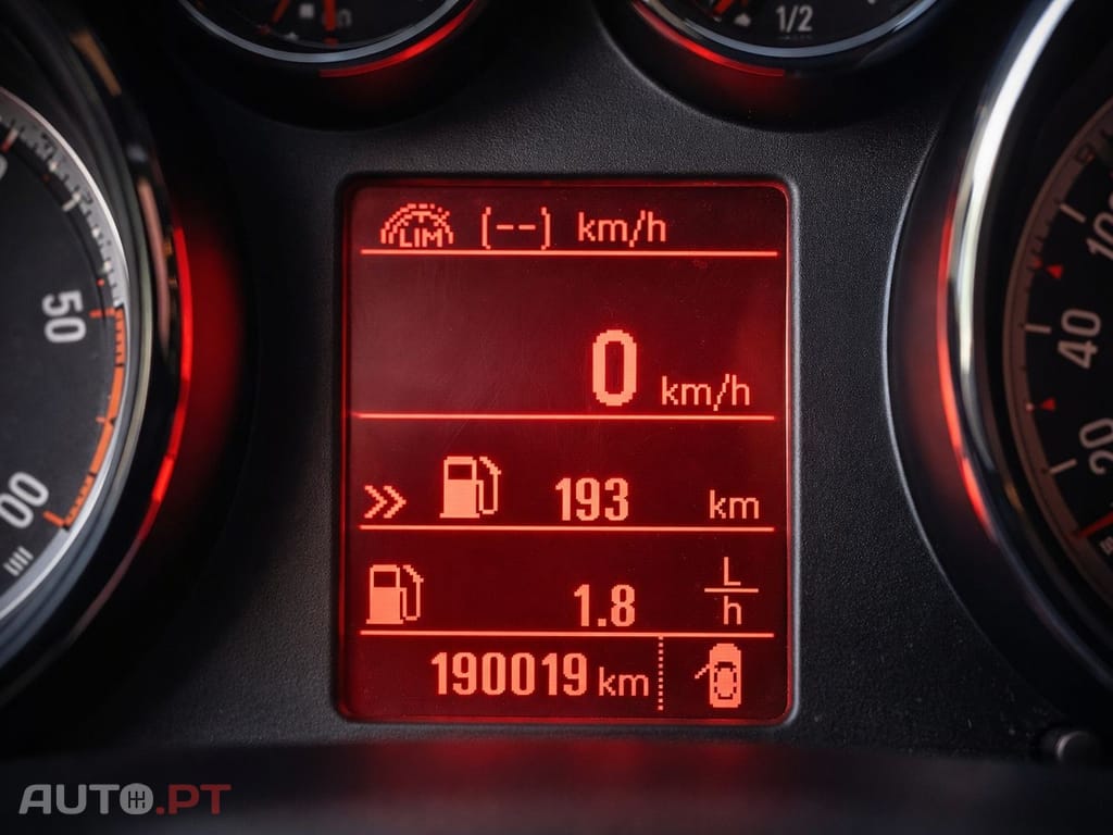 Peugeot 208 Blue-HDi 100 Stop&Start Allure