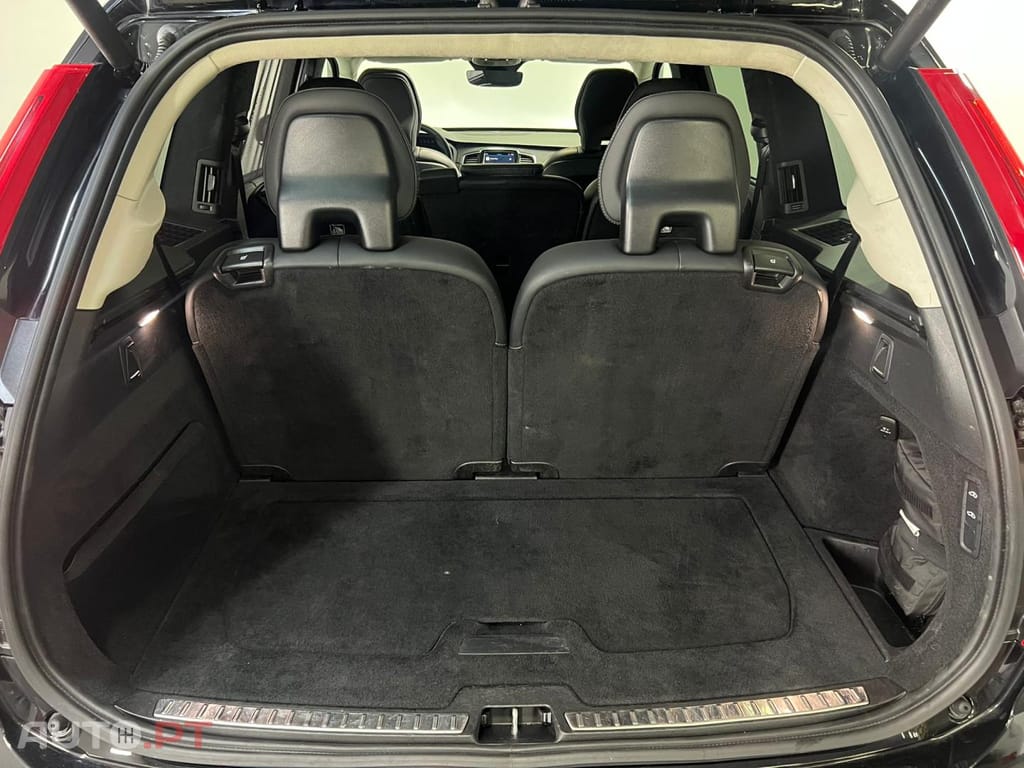 Volvo XC90 T8 455 PHEV AWD Ultimate Dark Auto