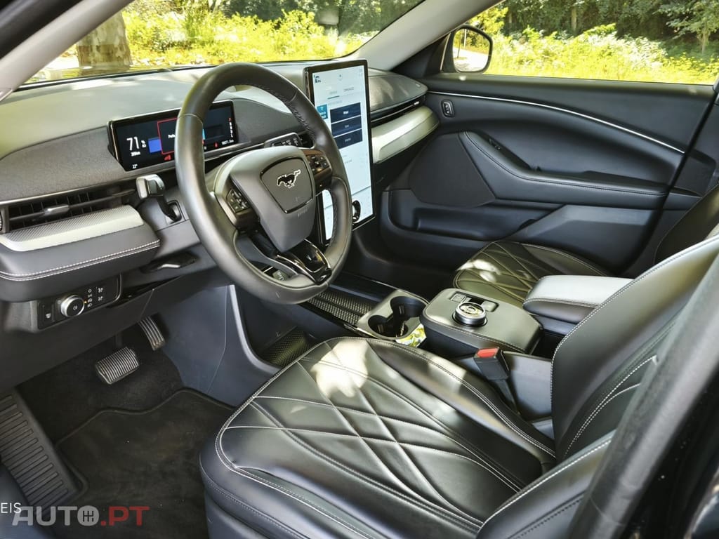 Ford Mustang MACH-E 99KWH PREMIUM