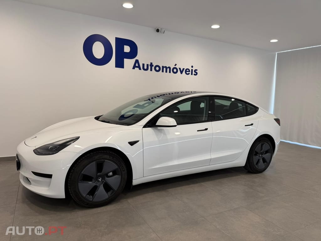 Tesla Model 3 Tração Traseira