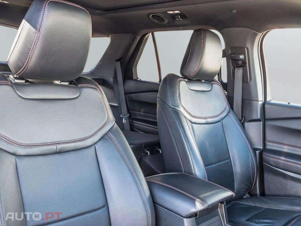 Ford Explorer Plug-in Hybrid ST-LINE