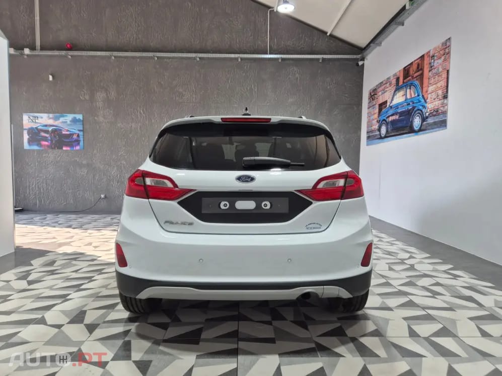 Ford Fiesta 1.0 EcoBoost S&S ACTIVE X