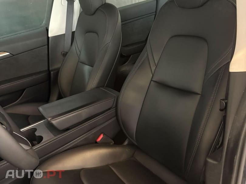 Tesla Model 3 Long Range AWD Dual Motor — fotografia 11