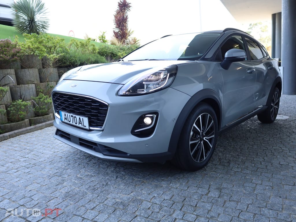 Ford Puma 1.0 EcoBoost MHEV Titanium Design