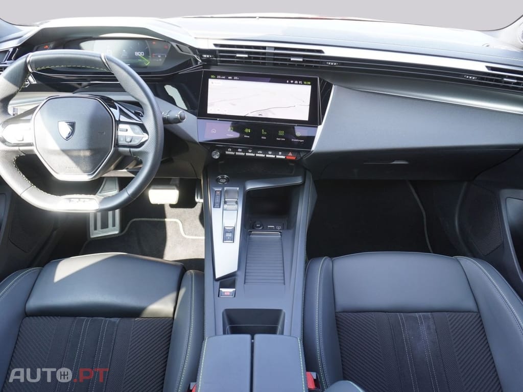 Peugeot 408 GT EAT8