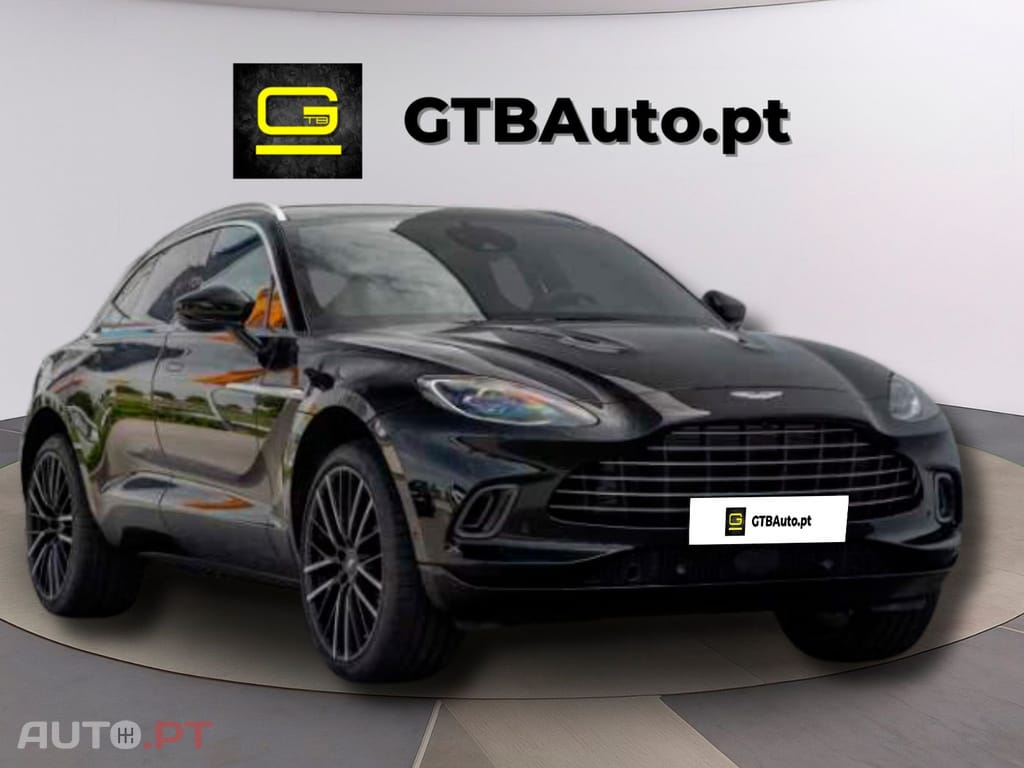 Aston Martin DBX V8
