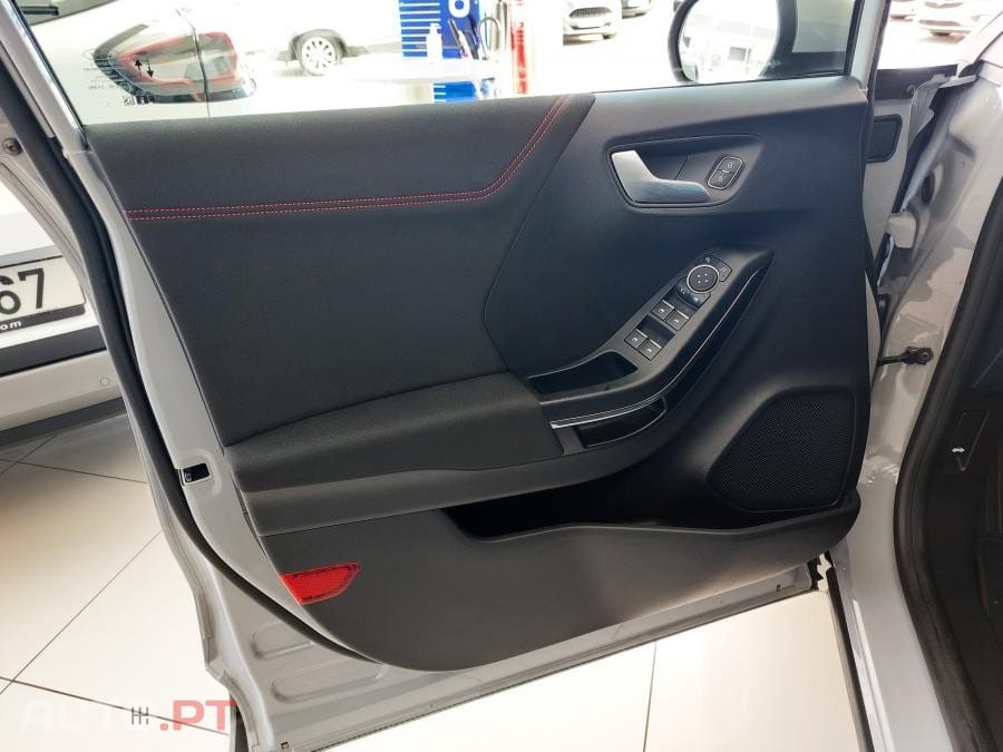 Ford Puma 1.0 Ecoboost MHEV ST-Line 