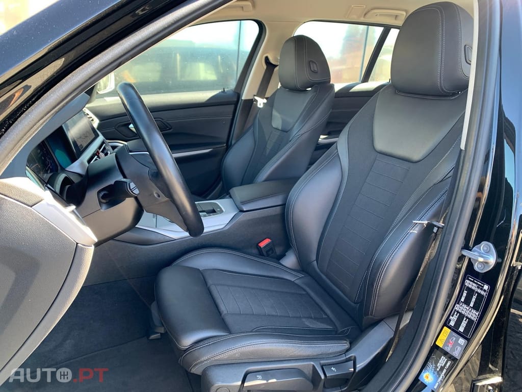BMW 330 e Touring Line Luxury Auto