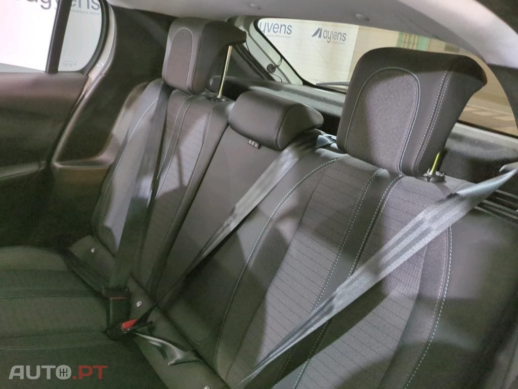 Peugeot E-208 50 kWh Allure