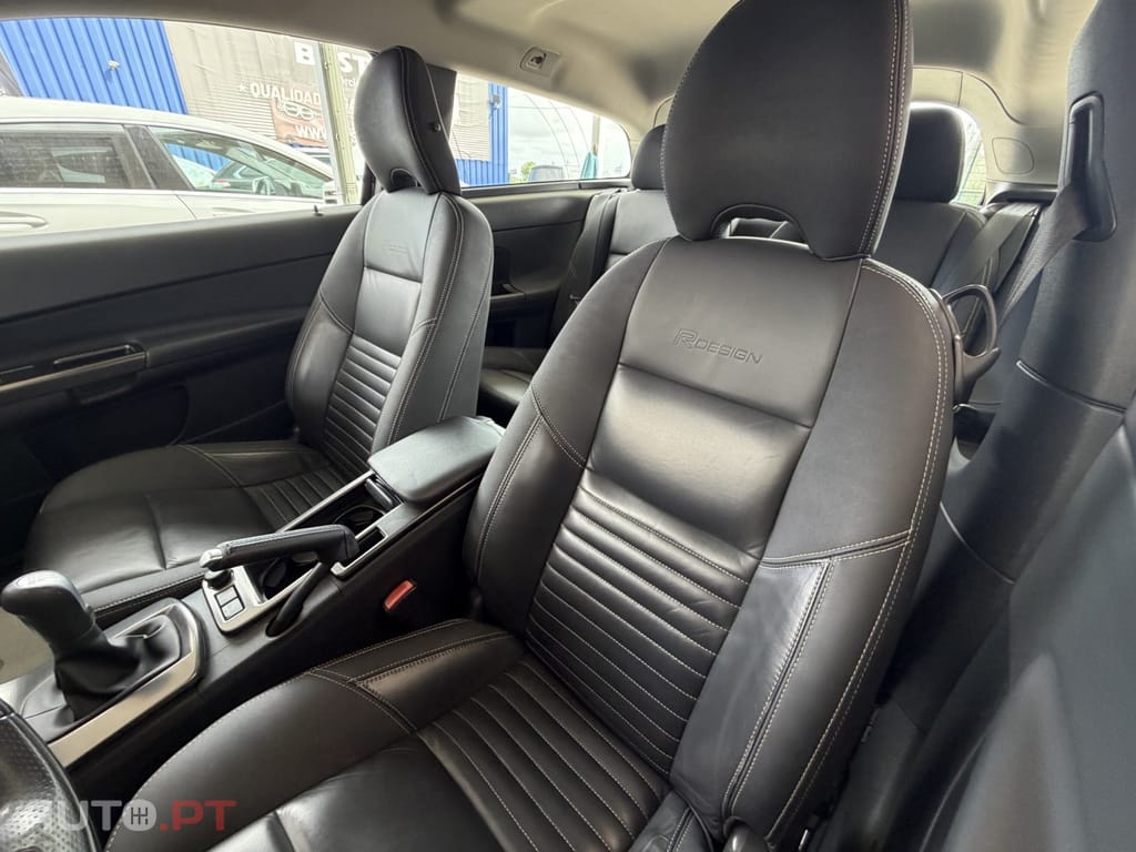 Volvo C30 1.6 D Drive 99g R-Design Start/Stop