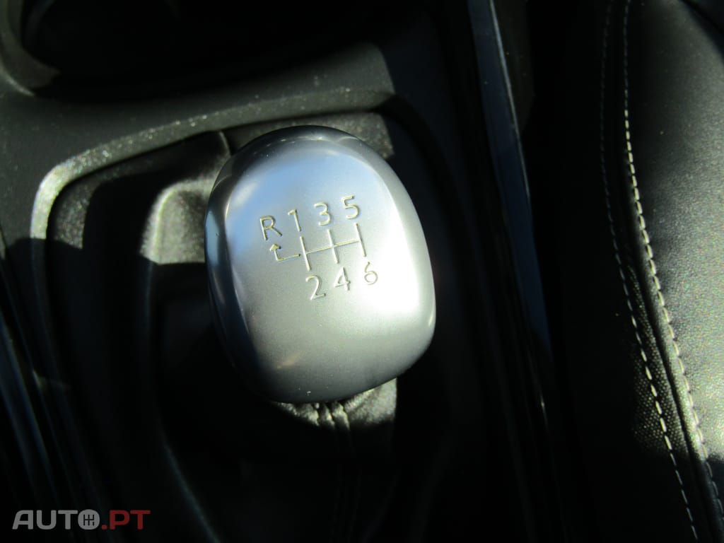 Peugeot 2008 1.5 BlueHDi Allure