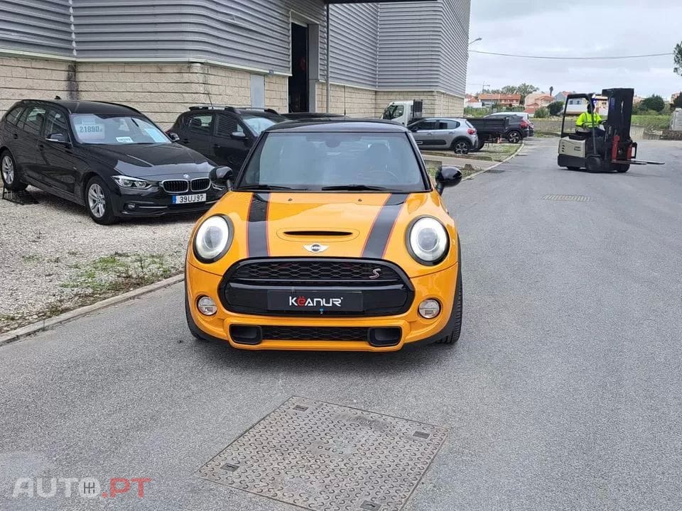 MINI Cooper Cooper S