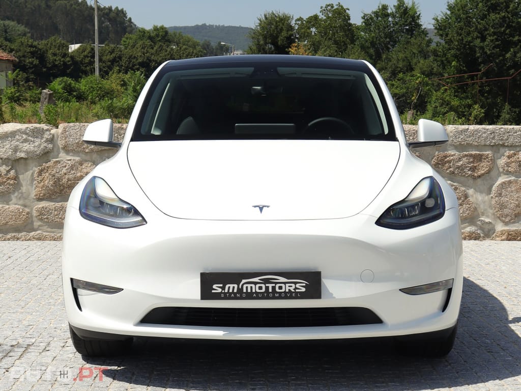Tesla Model Y Long Range Dual Motor AWD