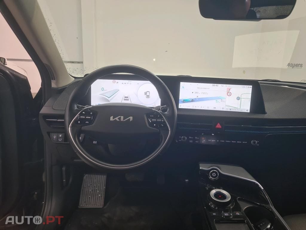 Kia EV6 77.4 kWh Earth