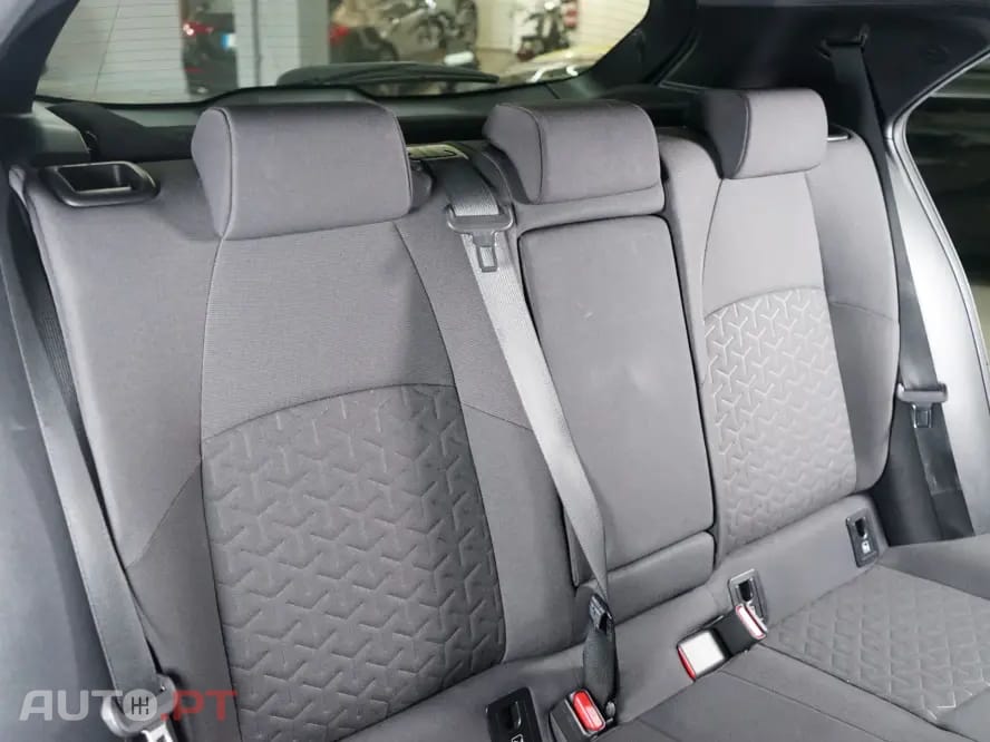 Toyota Corolla 1.8 Hybrid Active