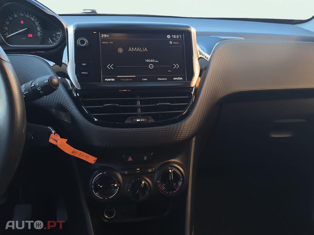 Peugeot 2008 1.2 PureTech Style