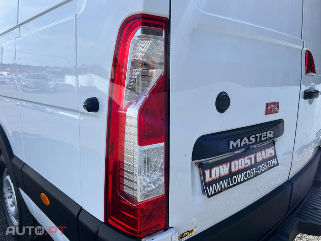 Renault Master 2.3 dCi L4 3.5T CD RD