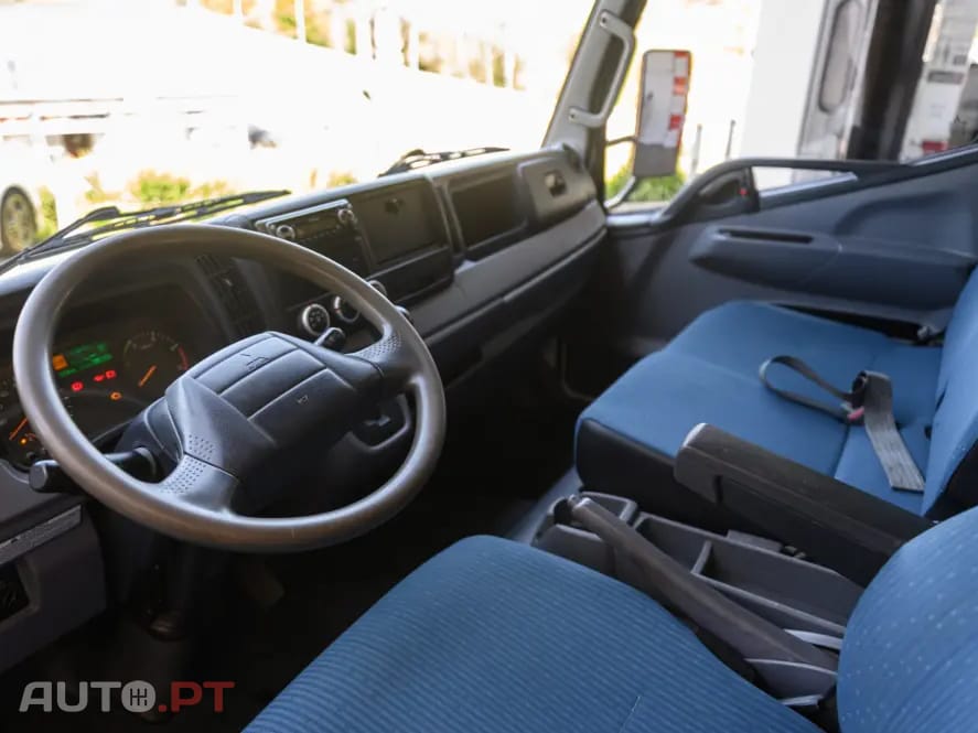 Mitsubishi Canter 3C13 c/ bascula