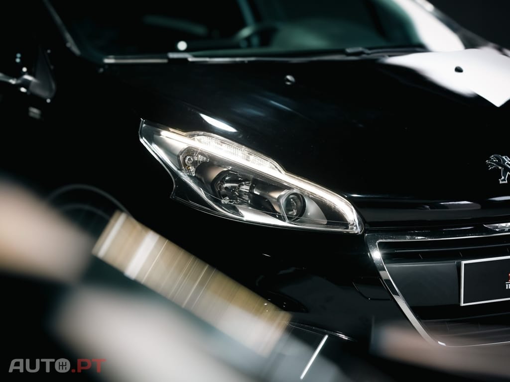 Peugeot 208 1.6 BlueHDi Style