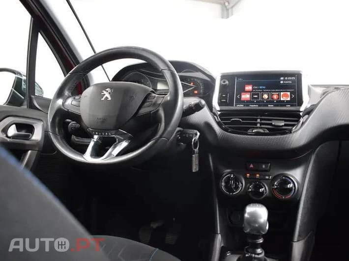 Peugeot 2008 1.5 BlueHDi Style