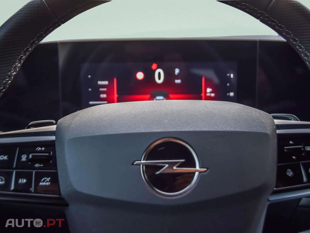 Opel Astra Sports Tourer 1.2 T Hybrid GS eDCT