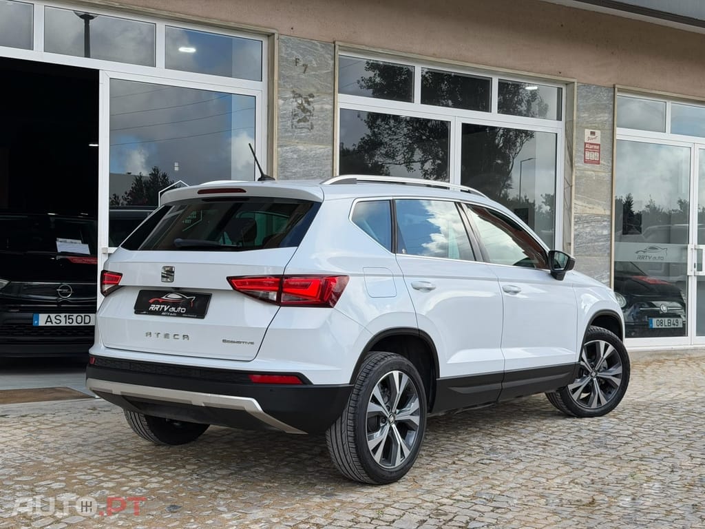 SEAT Ateca 1.6 TDI Ecomotive Reference — fotografia 12