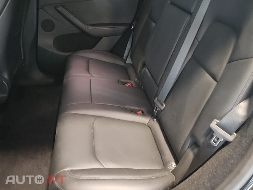 Tesla Model Y Tração Traseira
