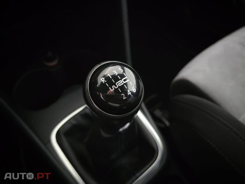 Volkswagen Polo 2.0 TSI R WRC