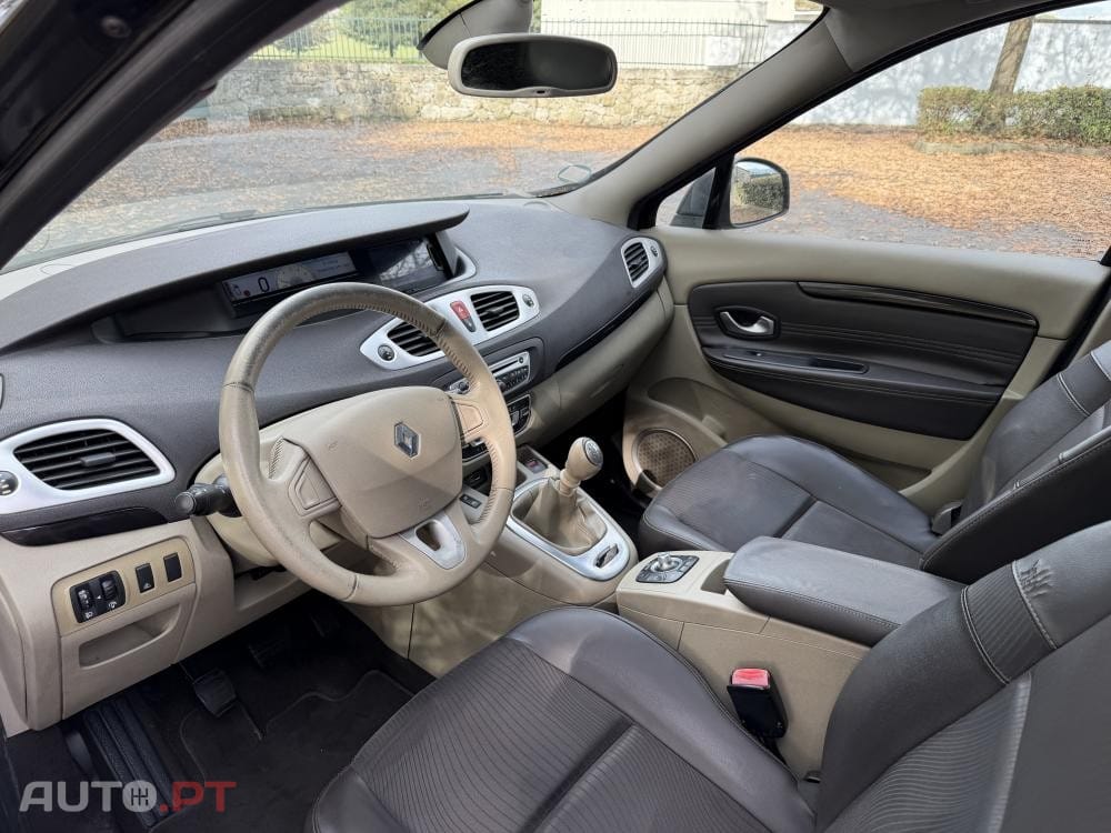 Renault Grand Scénic 1.5 dCi Dynamique S 7L