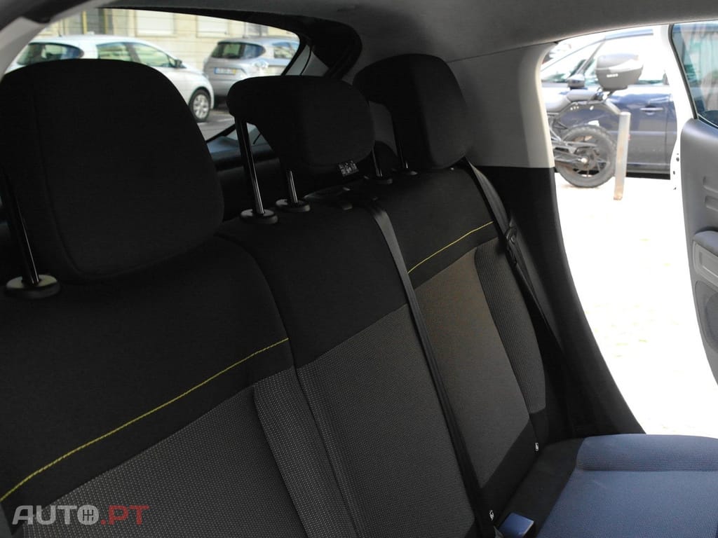 Citroen C3 1.2 PureTech C-Series