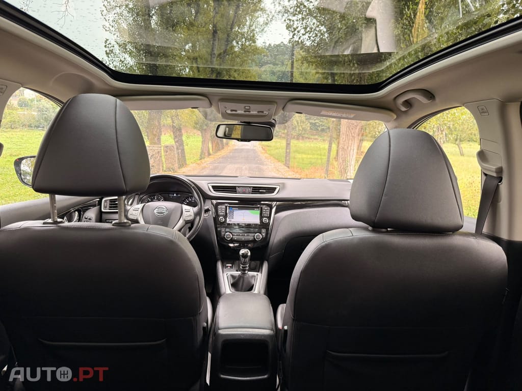 Nissan Qashqai 1.5 dCi Tekna Pele