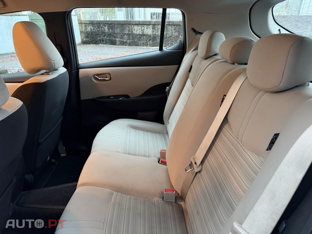 Nissan Leaf N-Connecta Full Led