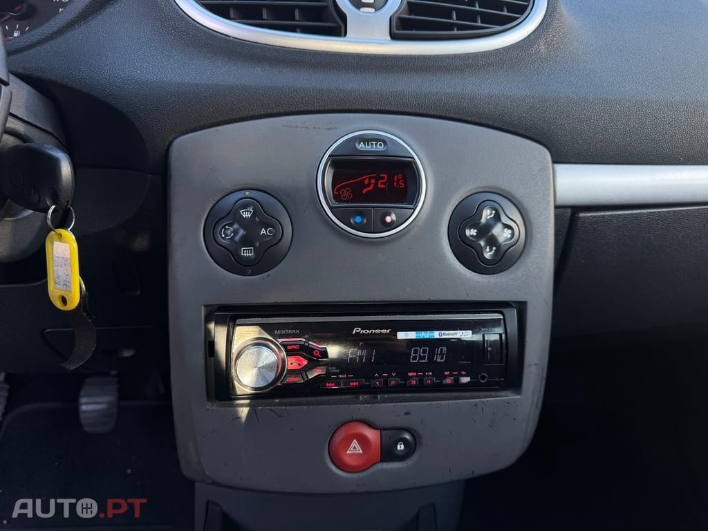 Renault Clio 1.2 16V Confort