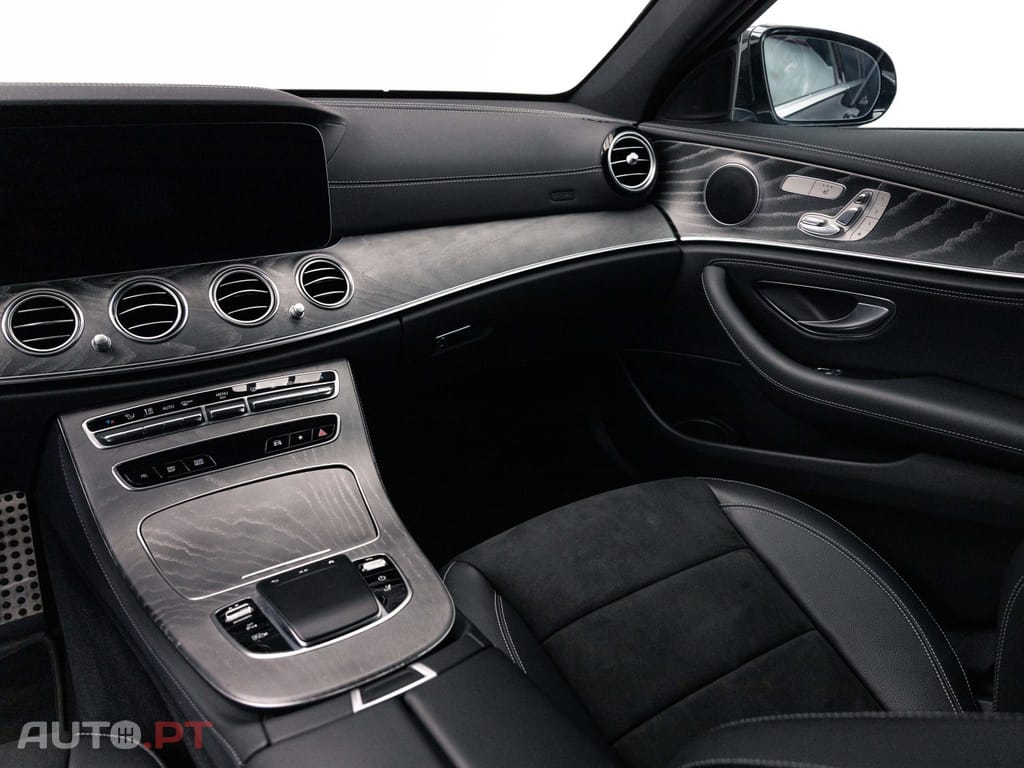 Mercedes-Benz E 300 e AMG Line