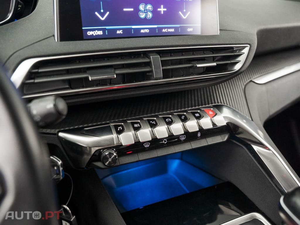 Peugeot 3008 1.5 BlueHDi Style