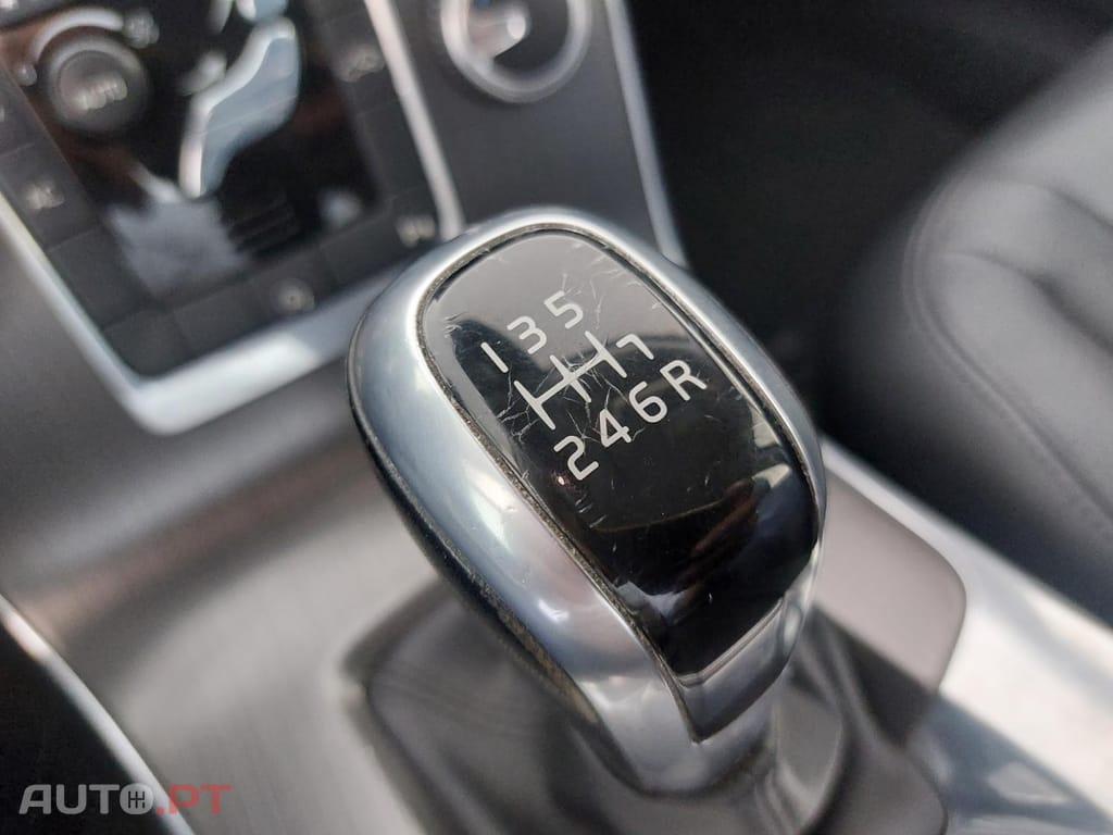 Volvo V60 2.0 D2 Momentum