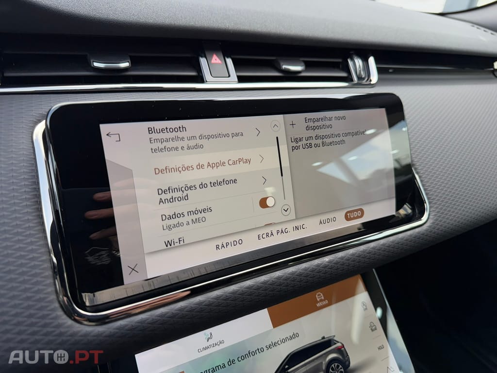 Land Rover Evoque 1.5 P300e AWD R-Dynamic S Auto