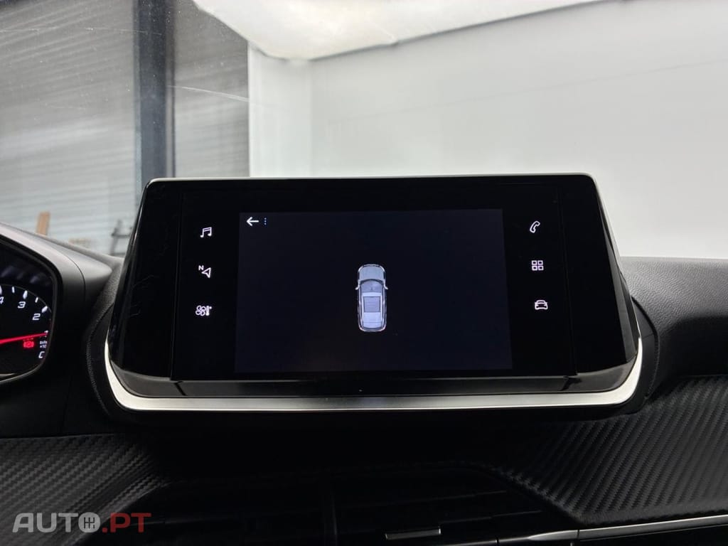Peugeot 2008 1.2 PureTech Allure EAT8