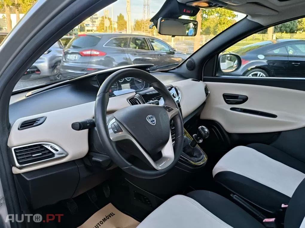 Lancia Ypsilon 1.2 S&S Fashion