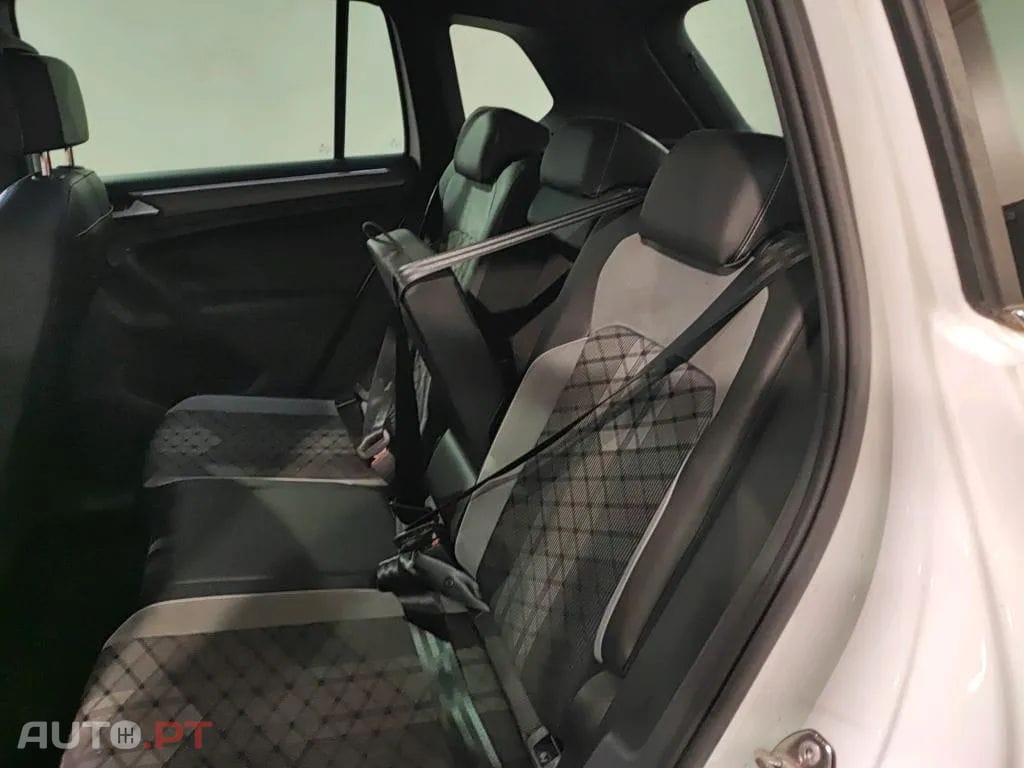 Volkswagen Tiguan 1.4 TSI eHybrid R-Line DSG