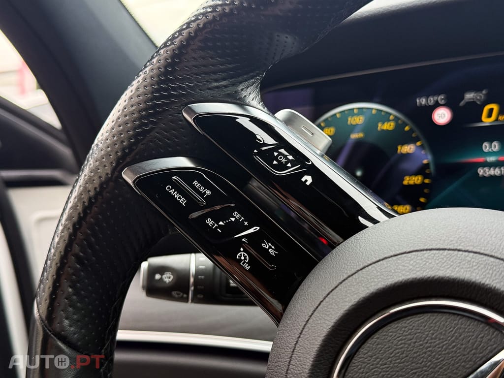 Mercedes-Benz E 300 de T 9G-TRONIC AMG Line