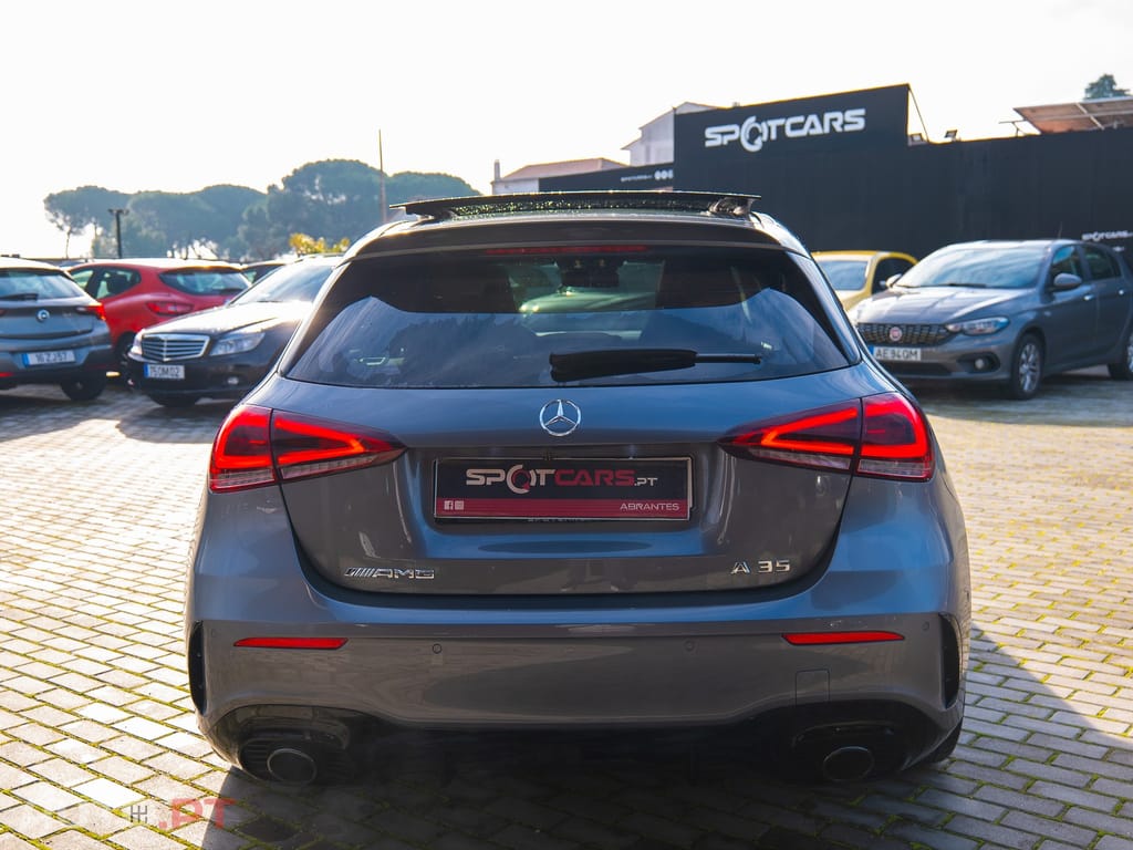 Mercedes-Benz A 35 AMG 4Matic Speedshift DCT 7G
