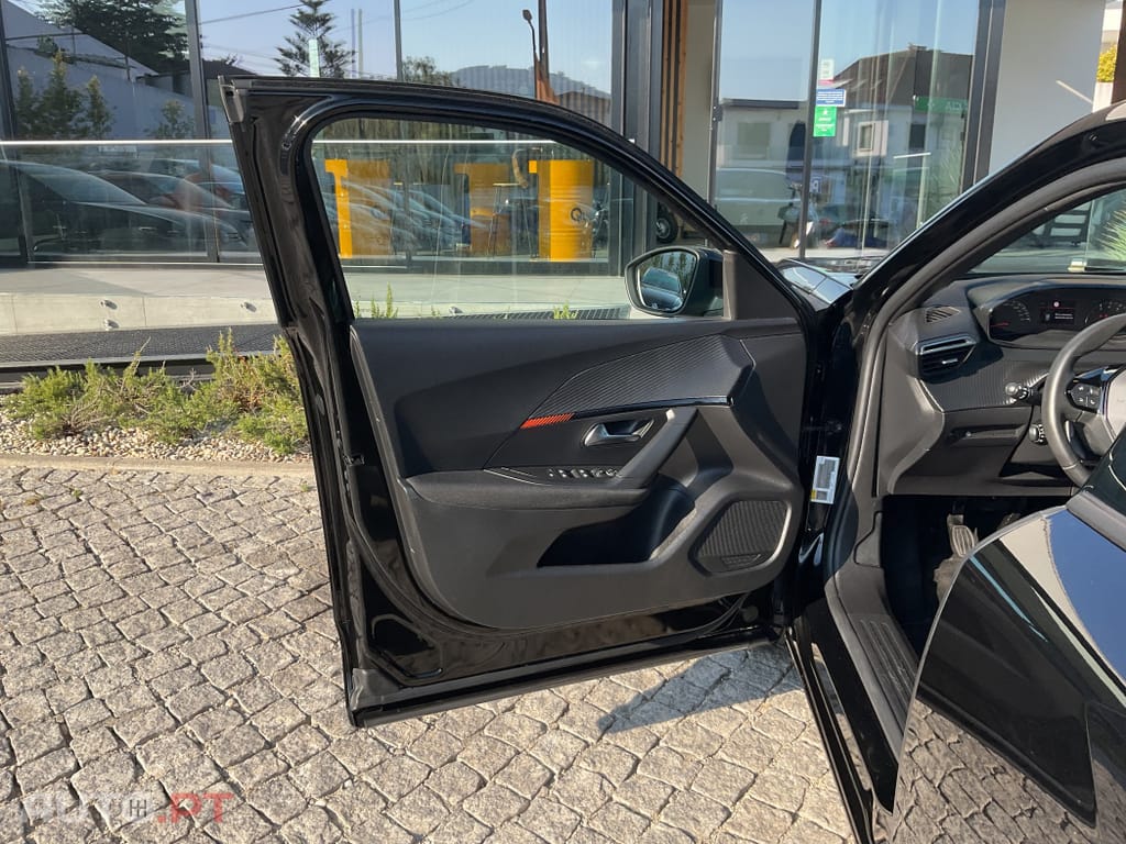 Peugeot 2008 1.2 PureTech Active Pack